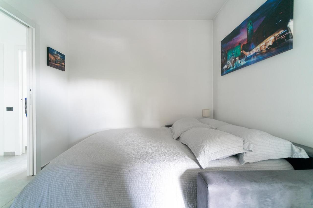 Oasis Luxury - A.C/Terrace/2Bedrooms แบร์กาโม ภายนอก รูปภาพ